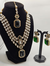 Green Kundan Necklace Set with Maang Tikka & Earrings
