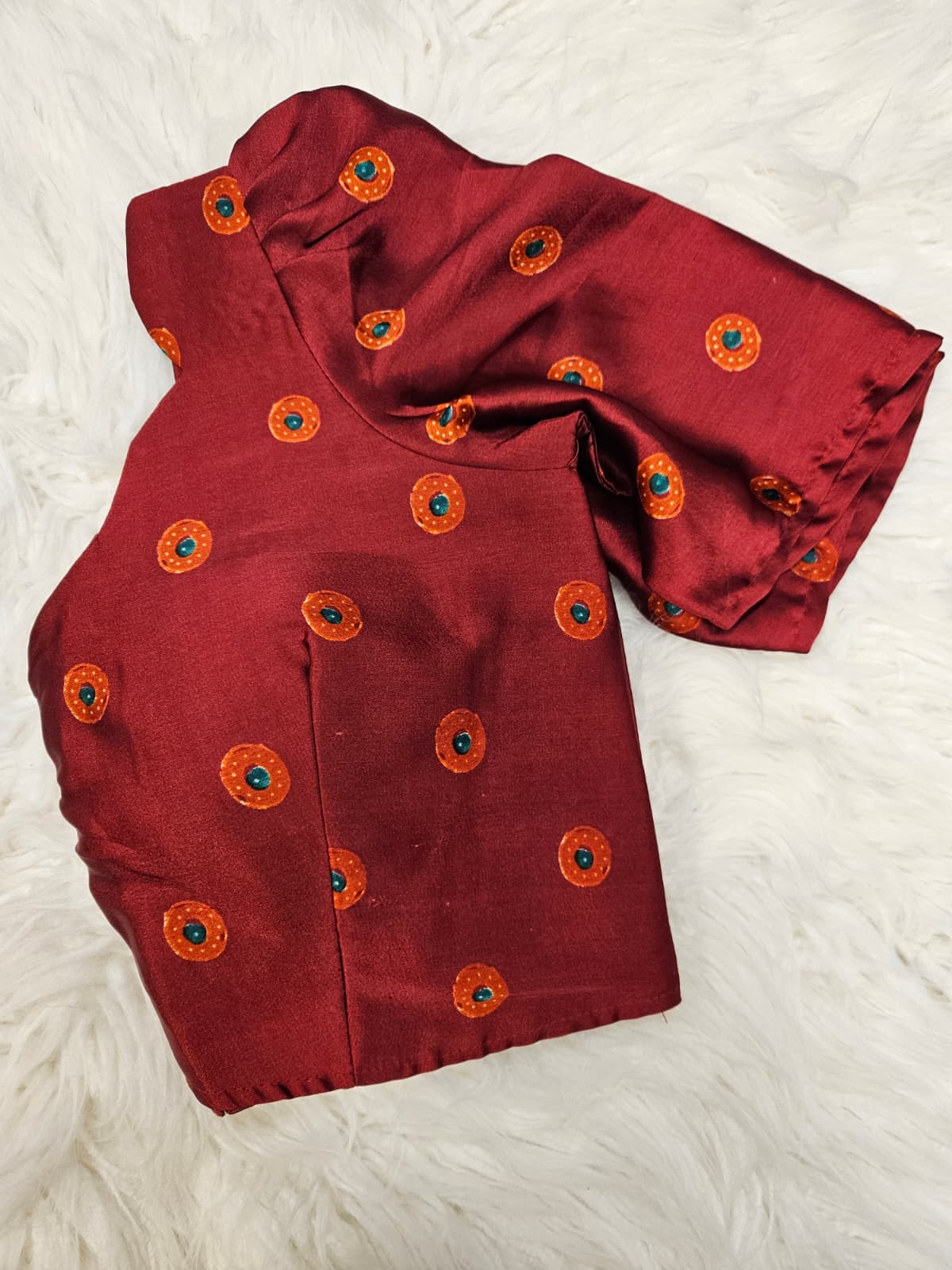 Maroon Puff Sleeve Designer Blouse with Traditional Printed Saree – Classic Ethnic Saree Set