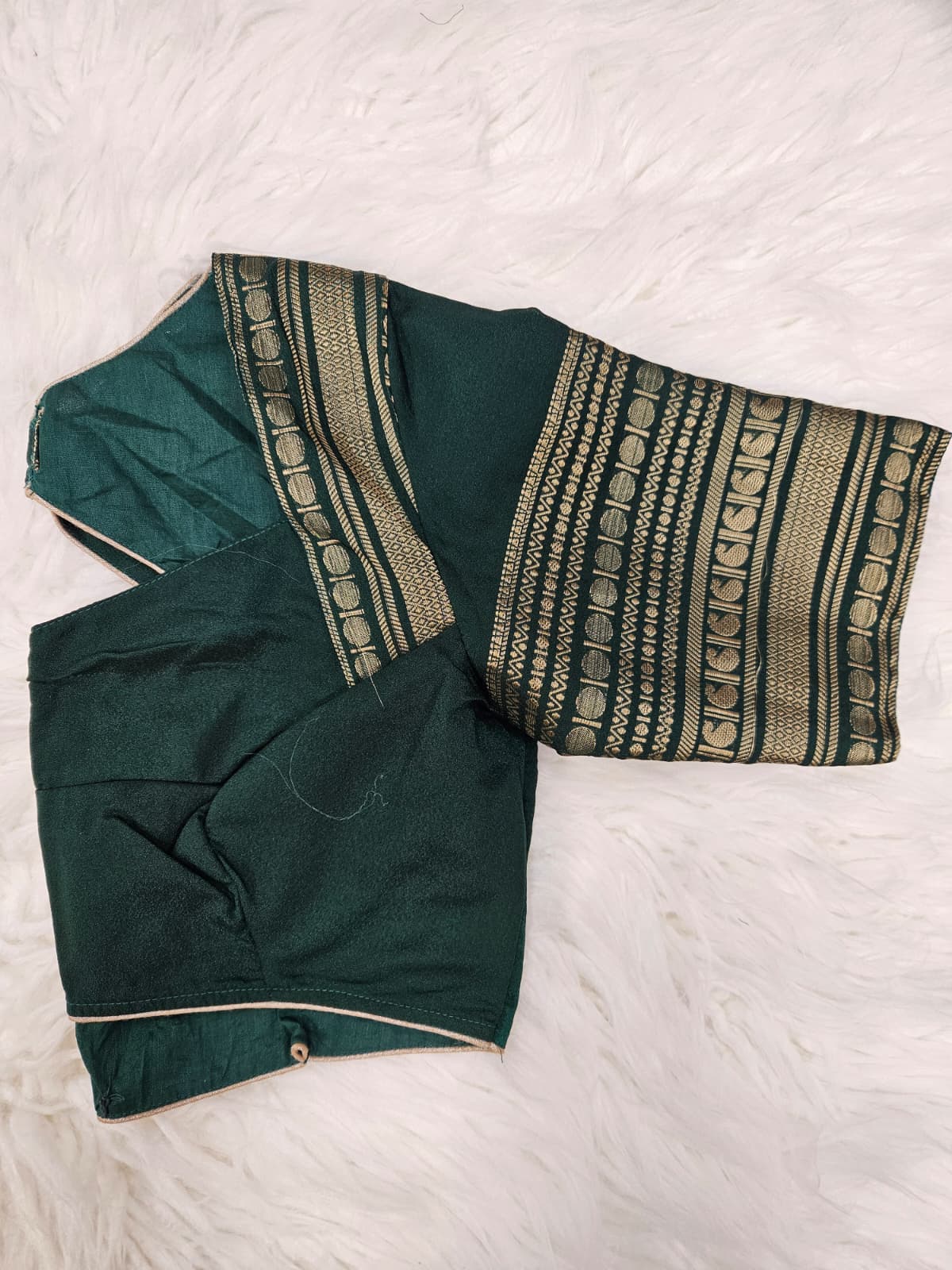 Dark Green Designer Blouse with Red Banarasi Saree – Traditional Silk Saree Set