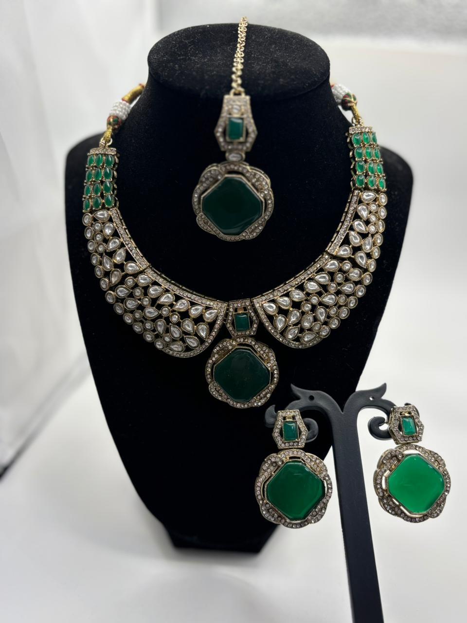 Emerald Royale Polki Necklace Set