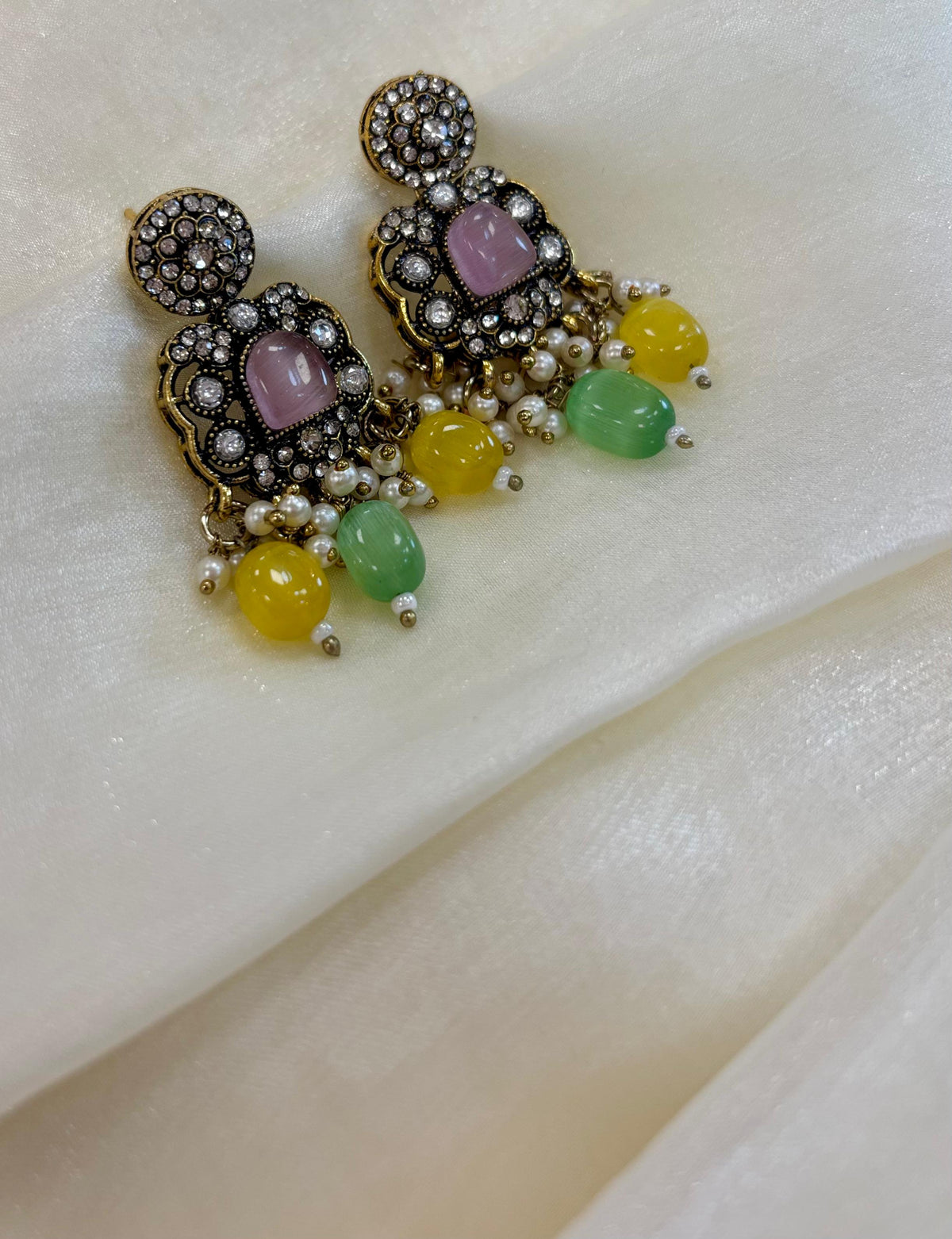 Elegant Antique Gold Statement Necklace Set with Multicolor Stone Accents